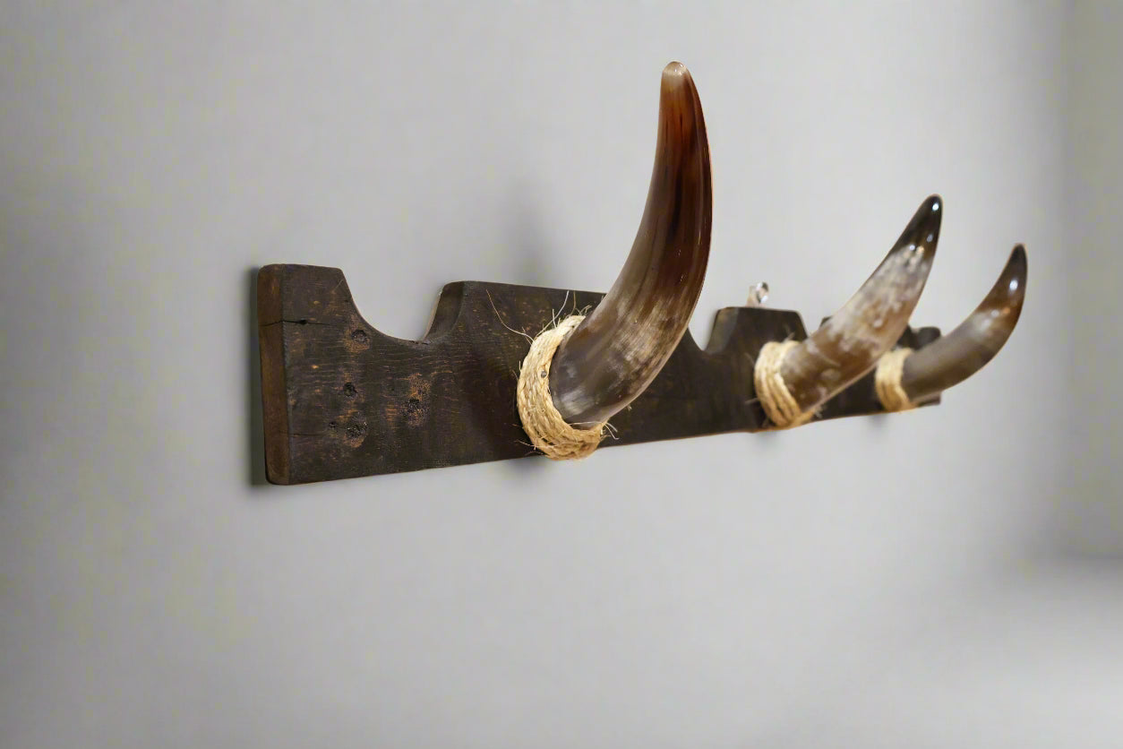 Triple Genuine Horn Rack